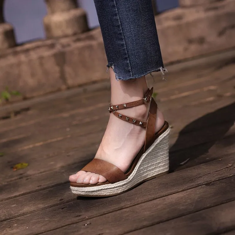 95mm Slingback Espadrille-Wedge Leather Sandals rivet-anklet in Beige/Brown