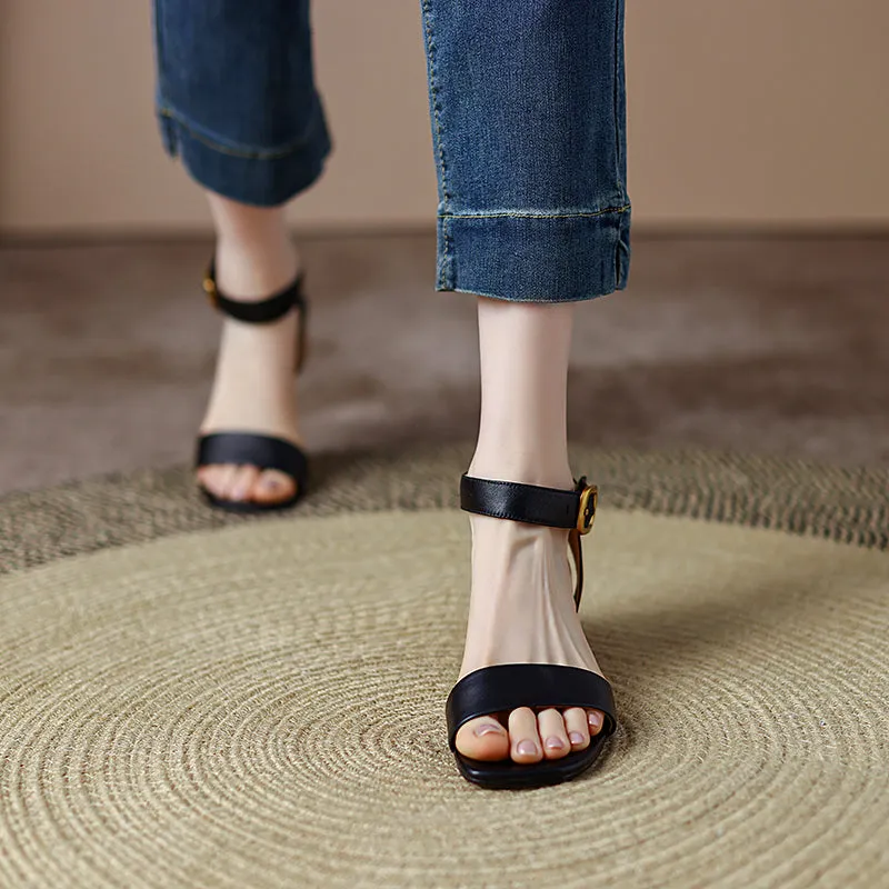 Block Heel Leather sandal Donddi Sandals in Black/Brown