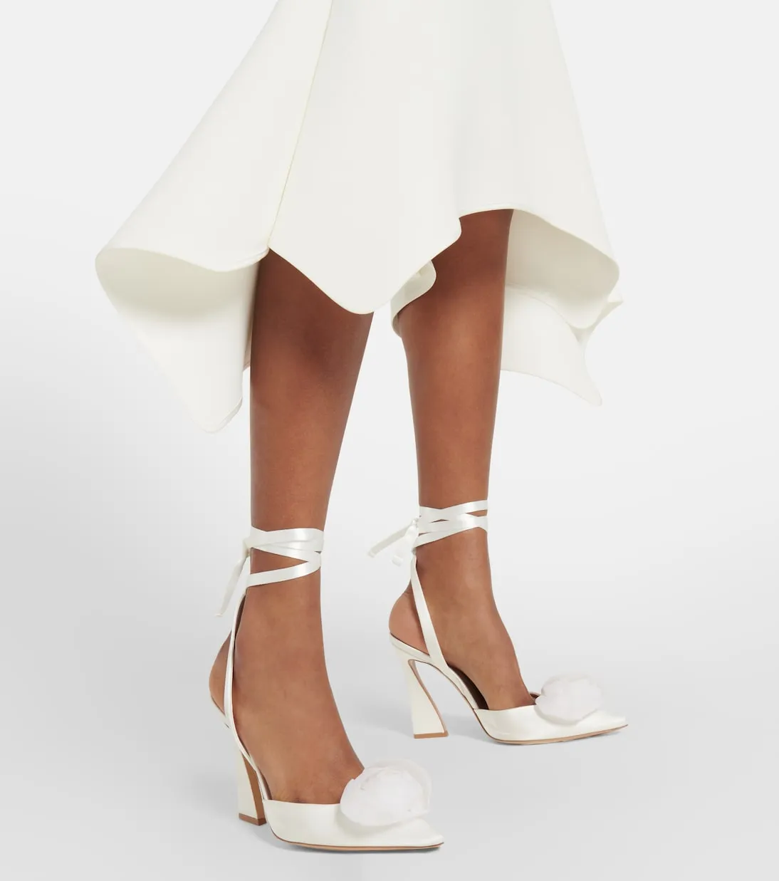 Gianvito Rossi satin shoes with floral decoration, white