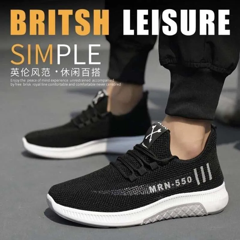 Man Lightweight White Sports Shoes